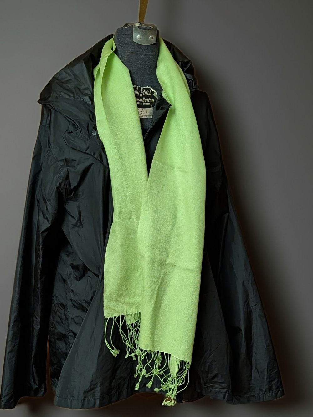 NWOT Luxury 70% Pashmina 30% Silk Scarf Lime Green Hand Made in Nepal Fringe